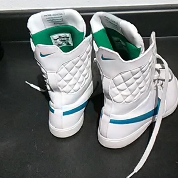 Shoes - Picture 3 of 3